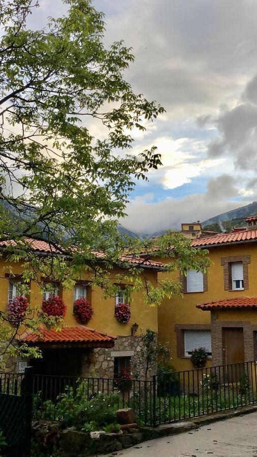 Casa Rural Sierra De Tormantos Guijo de Santa Barbara Exterior photo