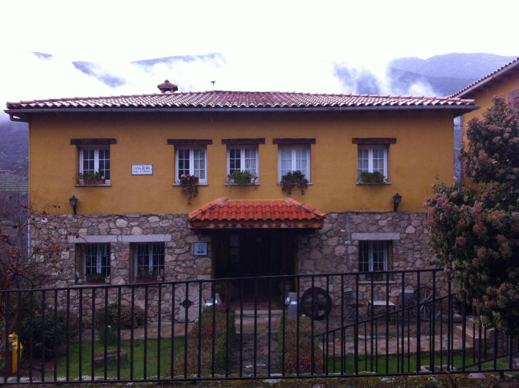 Casa Rural Sierra De Tormantos Guijo de Santa Barbara Exterior photo
